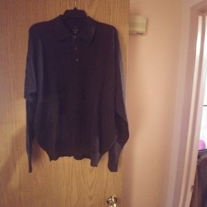 Pre-Owned Man's Sweater